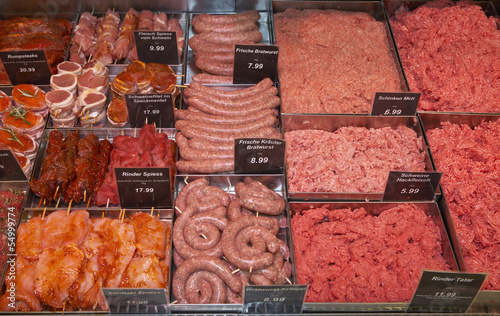 Photo: Fleisch in Display im Supermarkt Fleisch in Display im Supermarkt