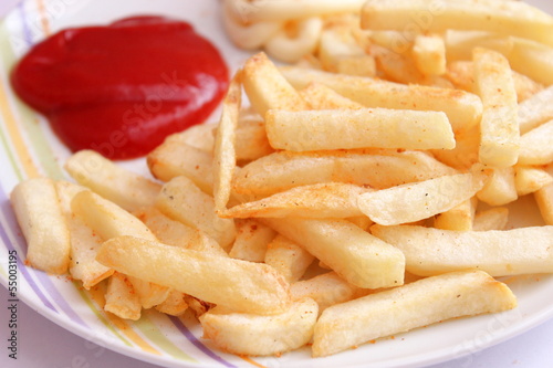 Photo: Pommes mit Ketchup Pommes mit Ketchup