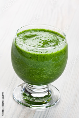 Photo: Green spinach smoothie Green spinach smoothie