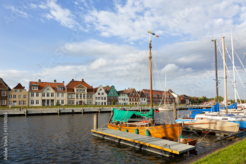 Photo: Hafenpromenade und Marina in Glueckstadt Hafenpromenade und Marina in Glueckstadt