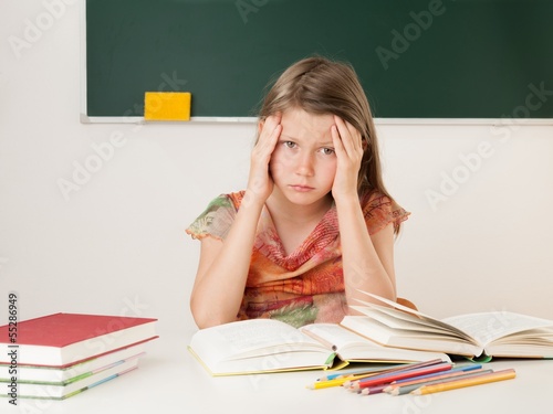 Photo: Überforderte Schülerin Überforderte Schülerin