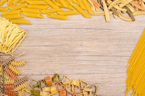 Photo: Verschiedene Pasta mit Textfreiraum Verschiedene Pasta mit Textfreiraum