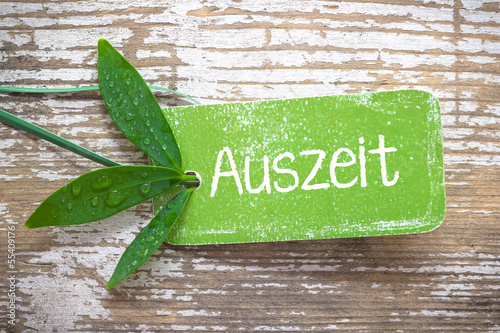 Photo: Auszeit in der Natur Konzept - Plakette aus grunge Karton Auszeit in der Natur Konzept - Plakette aus grunge Karton
