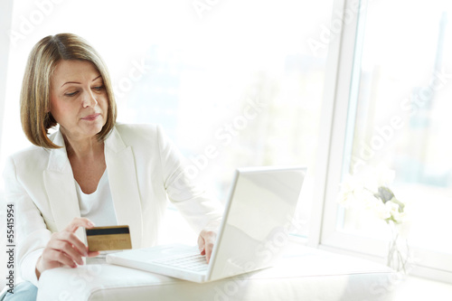 Photo: Internet consumer Internet consumer