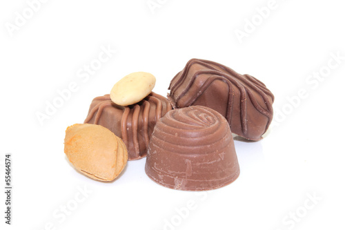 Photo: Praline schokolade sorten und Madel isoliert Praline schokolade sorten und Madel isoliert