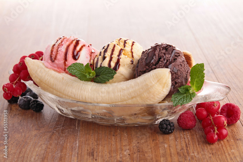 Photo: banana split banana split
