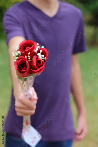 Photo: Giving Roses Giving Roses