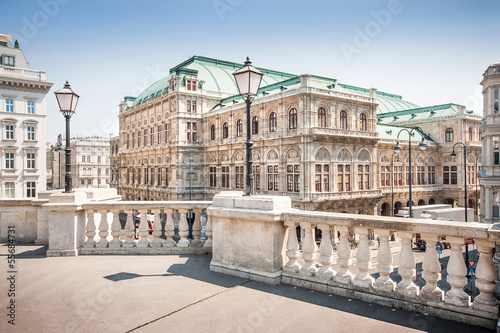 Photo: Wiener Staatsoper (Vienna State Opera) in Vienna, Austria Wiener Staatsoper (Vienna State Opera) in Vienna, Austria