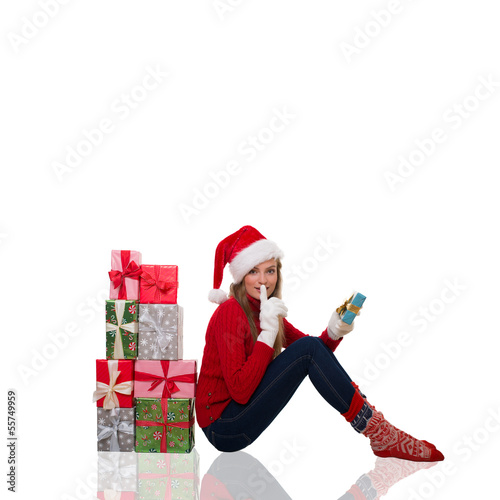 Photo: frau mit geschenken und tablet frau mit geschenken und tablet