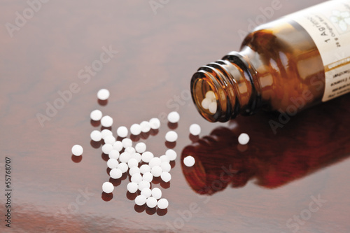 Photo: Homöopathische Globuli, erhöhte Ansicht Homöopathische Globuli, erhöhte Ansicht