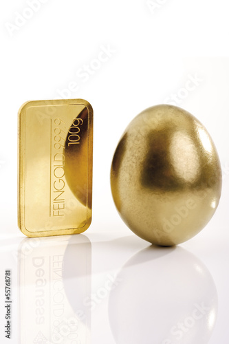 Photo: Goldbarren und goldenes Ei Goldbarren und goldenes Ei