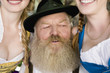 Photo: Deutschland, Bayern, Oberbayern, älterer Mann und zwei Frauen, Portrait, Nahaufnahme Deutschland, Bayern, Oberbayern, älterer Mann und zwei Frauen, Portrait, Nahaufnahme