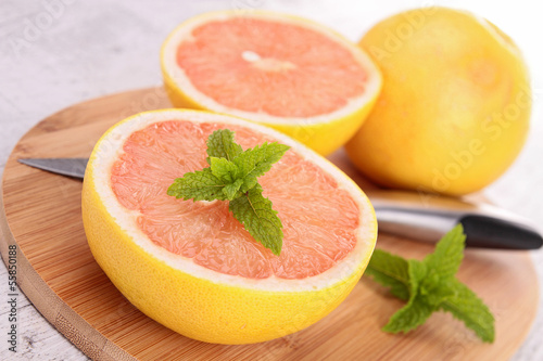 Photo: grapefruit on board grapefruit on board