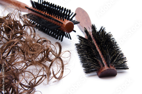 Photo: Haarbürste mit Haarlocken Haarbürste mit Haarlocken