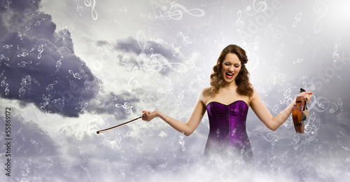Photo: Woman with violin Woman with violin