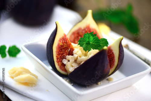 Photo: Feige mit Parmesan Feige mit Parmesan
