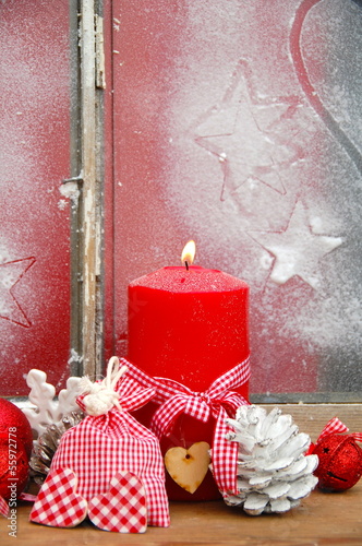 Photo: rote Adventskerze mit Schleife rote Adventskerze mit Schleife
