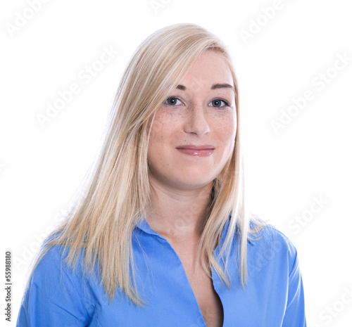Photo: Junge blonde Frau mit Bluse in blau isoliert mit langen Haaren Junge blonde Frau mit Bluse in blau isoliert mit langen Haaren