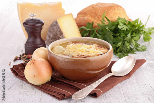 Photo: bowl of onion soup bowl of onion soup