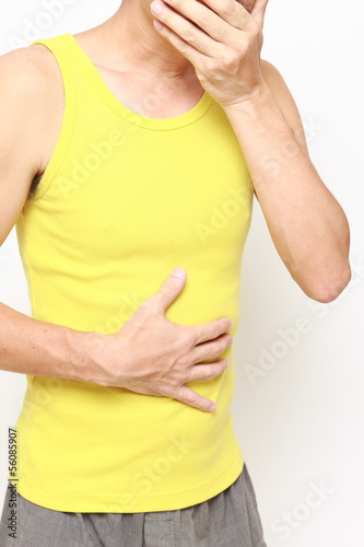 Photo: 吐気を催す男性 吐気を催す男性