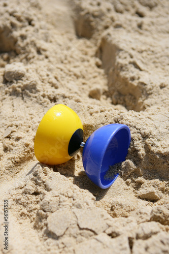 Photo: Diabolo on the sand Diabolo on the sand