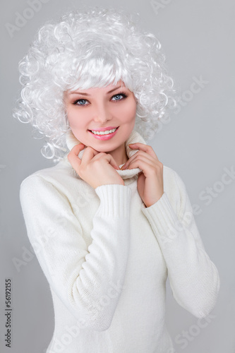 Photo: Woman in warm clothing Woman in warm clothing