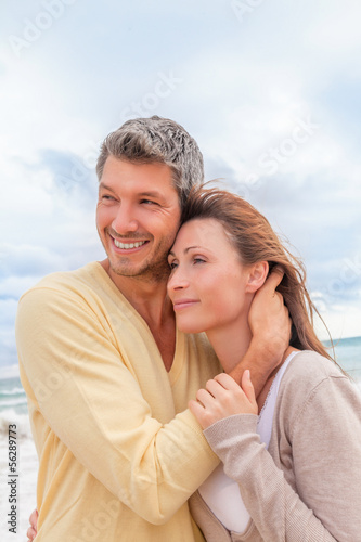 Photo: coast couple autumn season coast couple autumn season