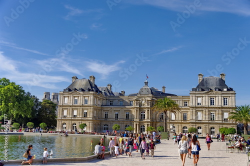 Photo: Sénat, Jardin du Luxembourg, Paris, France Sénat, Jardin du Luxembourg, Paris, France