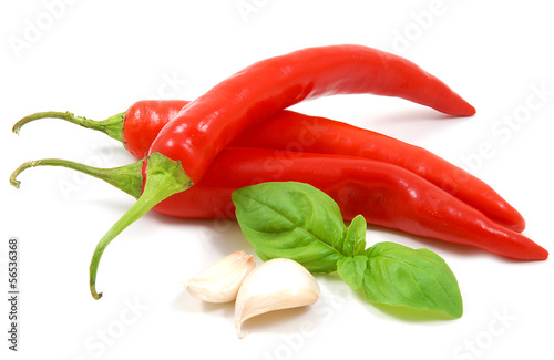 Photo: Peperoncini con aglio e basilico Peperoncini con aglio e basilico