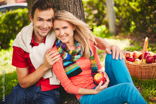 Photo: Couple in park Couple in park