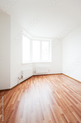 Photo: empty room with window empty room with window