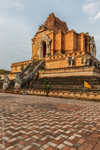 Photo: Wat Chedi Luang. Chiang Mai, Thailand Wat Chedi Luang. Chiang Mai, Thailand