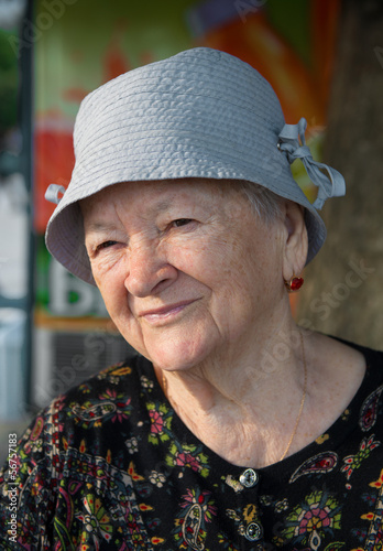 Photo: Portrait of the old woman Portrait of the old woman