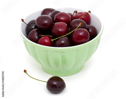 Photo: cherries in a green bowl cherries in a green bowl