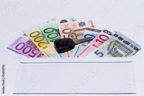 Photo: Autokauf mit Briefumschlag Autokauf mit Briefumschlag