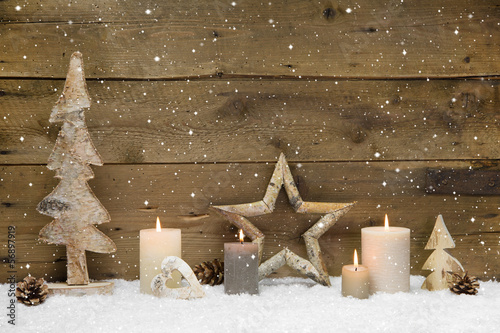 Photo: Weihnachten - natürlich aus Holz - Deko mit vier Kerzen Weihnachten - natürlich aus Holz - Deko mit vier Kerzen