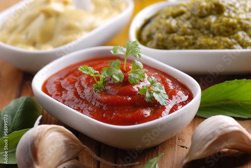 Photo: ketchup ed altre salse ketchup ed altre salse