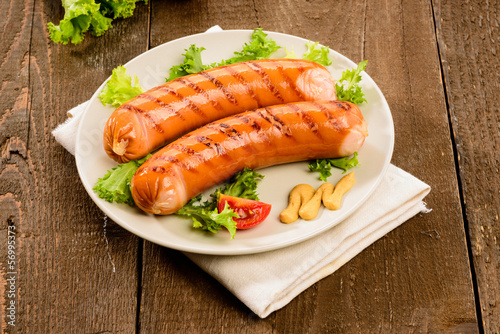 Photo: Wurstel grigliato con verdure e senape Wurstel grigliato con verdure e senape