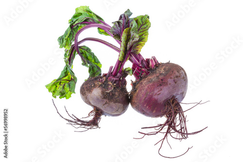 Photo: Raw beet with leaf Raw beet with leaf