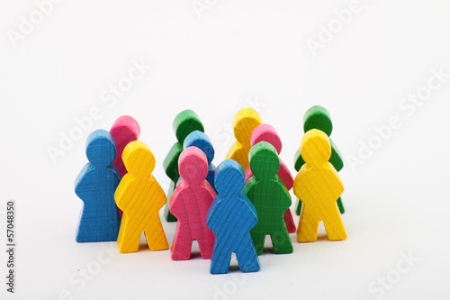 Photo: Gruppe Holzmännchen, Gemeinschaft, freigestellt Gruppe Holzmännchen, Gemeinschaft, freigestellt