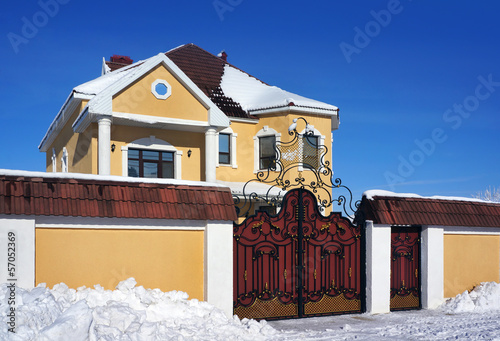 Photo: Winter day, House Winter day, House