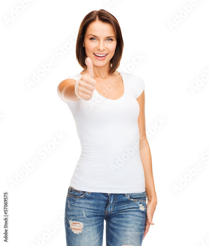Photo: woman showing thumbs up woman showing thumbs up