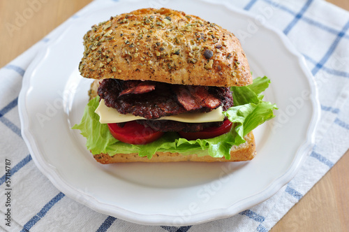 Photo: Vollwert Burger Vollwert Burger