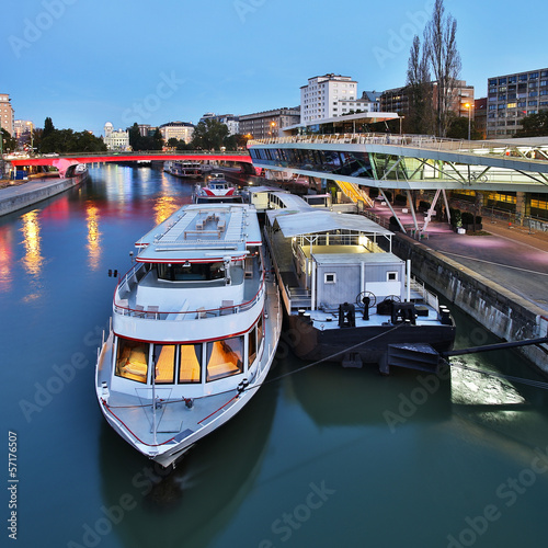 Photo: Wien bei Nacht Wien bei Nacht