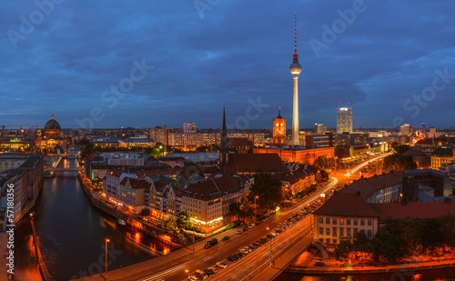 Photo: Berlin Skyline am Abend Panorama Berlin Skyline am Abend Panorama
