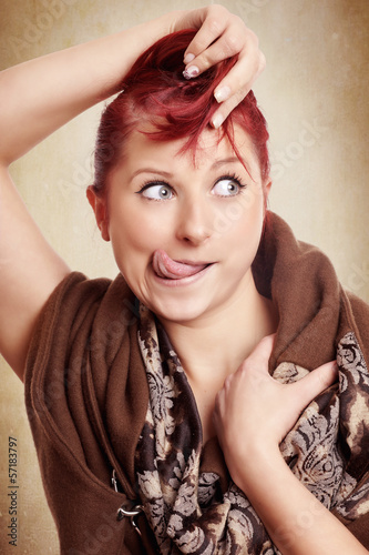 Photo: Frau beim rumalbern Frau beim rumalbern
