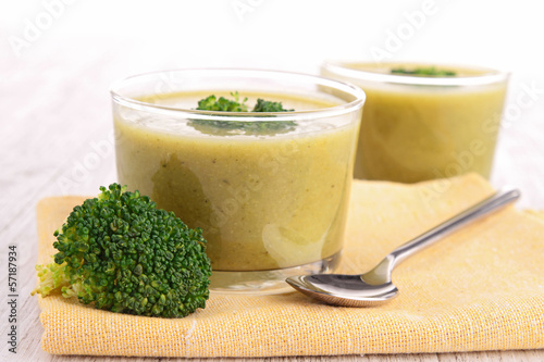 Photo: broccoli soup broccoli soup
