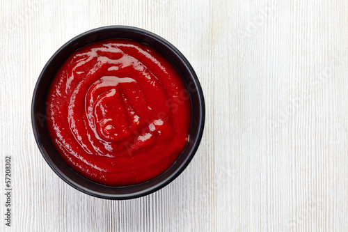 Photo: bowl of tomato sauce bowl of tomato sauce