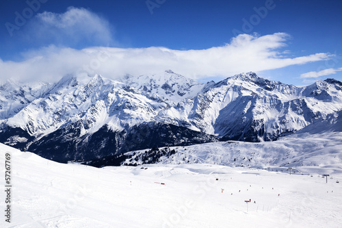 Photo: Horizontal view of winter mountain Horizontal view of winter mountain
