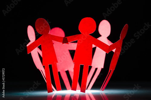 Photo: Teamwork Papiermenschen Teamwork Papiermenschen